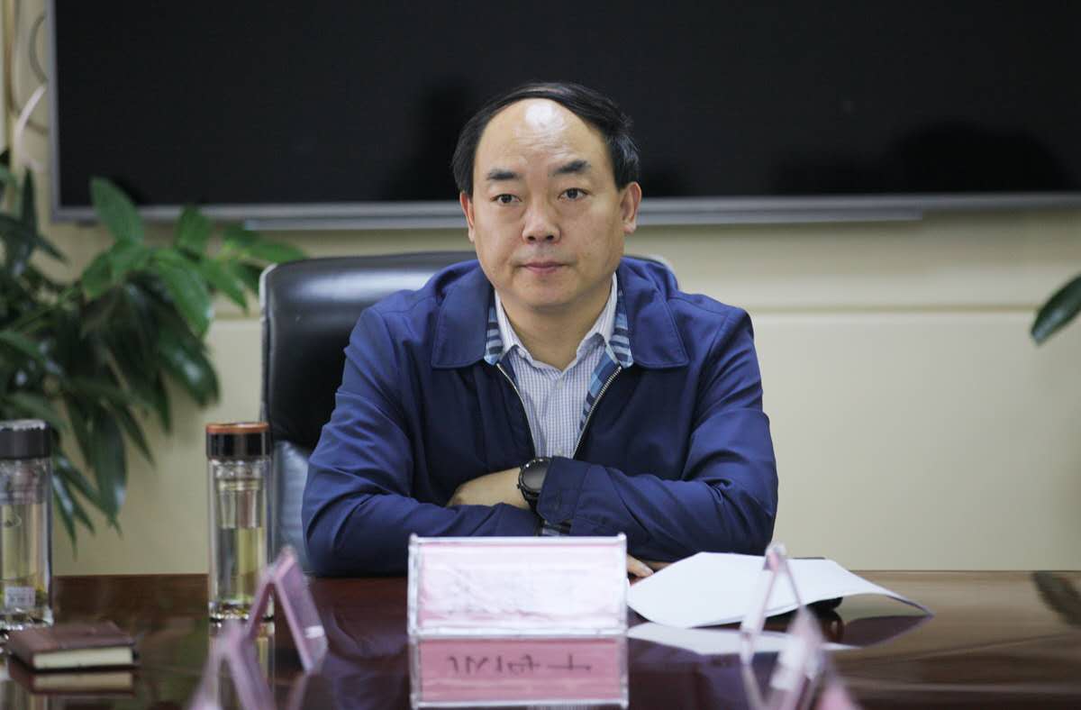 魏县财政局三楼会议室召开,县委常委,县政府常务副县长张海军出席会议